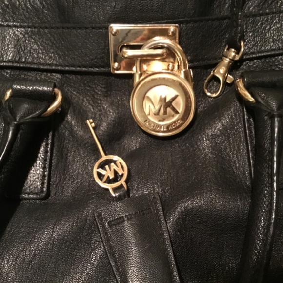 Michael Kors Hamilton Soft Pebbled Leather Satchel - Picture 2 of 7